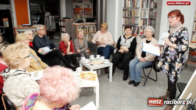 Zdjęcie w galerii na portalu naszraciborz.pl: Słynni pisarze we wspomnieniach Klubu Przyjaciół Biblioteki na Ostrogu  wiadomości z regionu