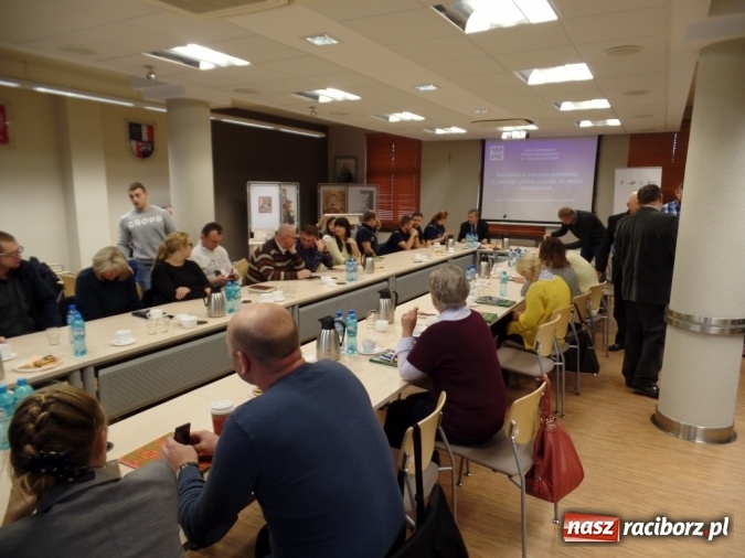 Zdjęcie w galerii na portalu naszraciborz.pl: Pracownicy samorządowi szkolili się w zakresie poboru prób popiołu  wiadomości z regionu
