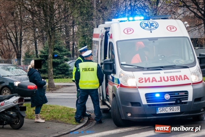 Zdjęcie w galerii na portalu naszraciborz.pl: Zderzenie skutera z fiatem przy Słowackiego wiadomości z regionu