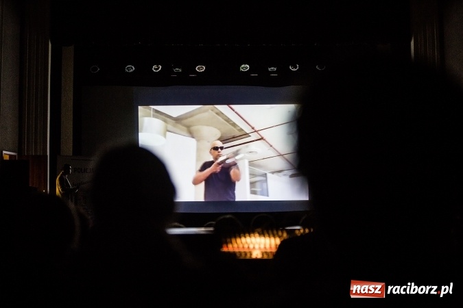 Zdjęcie w galerii na portalu naszraciborz.pl: Szkolenie antyterrorystyczne w Raciborskim Centrum Kultury wiadomości z regionu