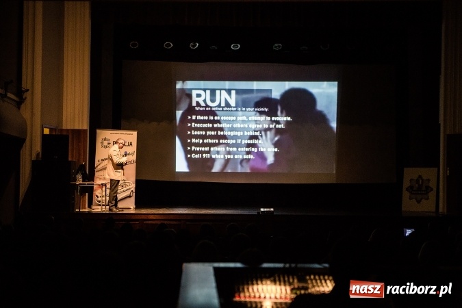 Zdjęcie w galerii na portalu naszraciborz.pl: Szkolenie antyterrorystyczne w Raciborskim Centrum Kultury wiadomości z regionu