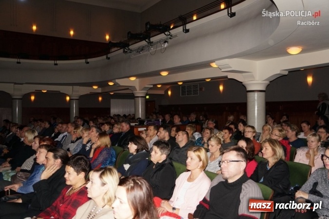 Zdjęcie w galerii na portalu naszraciborz.pl: Szkolenie antyterrorystyczne w Raciborskim Centrum Kultury wiadomości z regionu