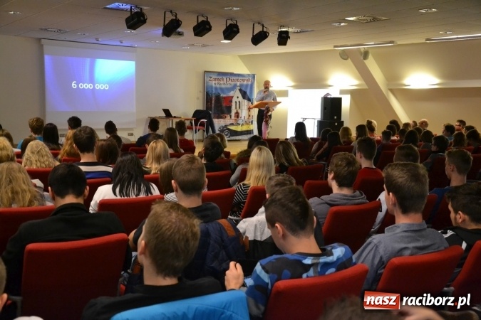 Zdjęcie w galerii na portalu naszraciborz.pl: Jak założyć działalność gospodarczą w miejscu zamieszkania? Ostatni dzień Światowego Tygodnia Przedsiębiorczości na raciborskim zamku  wiadomości z regionu