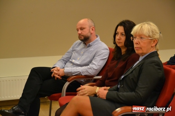 Zdjęcie w galerii na portalu naszraciborz.pl: Jak założyć działalność gospodarczą w miejscu zamieszkania? Ostatni dzień Światowego Tygodnia Przedsiębiorczości na raciborskim zamku  wiadomości z regionu