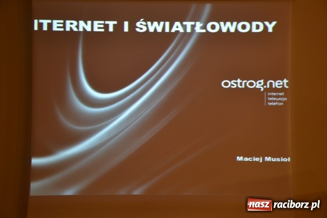 Zdjęcie w galerii na portalu naszraciborz.pl: Jak założyć działalność gospodarczą w miejscu zamieszkania? Ostatni dzień Światowego Tygodnia Przedsiębiorczości na raciborskim zamku  wiadomości z regionu