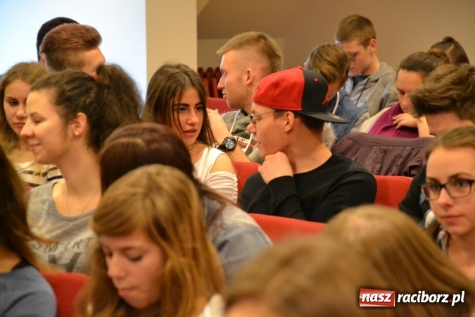 Zdjęcie w galerii na portalu naszraciborz.pl: Jak założyć działalność gospodarczą w miejscu zamieszkania? Ostatni dzień Światowego Tygodnia Przedsiębiorczości na raciborskim zamku  wiadomości z regionu