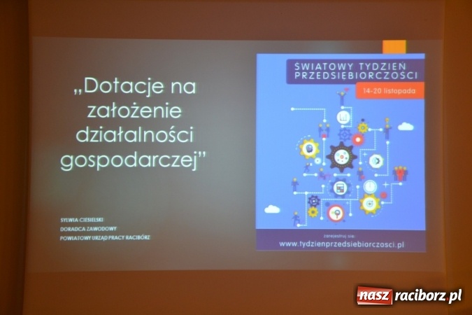 Zdjęcie w galerii na portalu naszraciborz.pl: Jak założyć działalność gospodarczą w miejscu zamieszkania? Ostatni dzień Światowego Tygodnia Przedsiębiorczości na raciborskim zamku  wiadomości z regionu