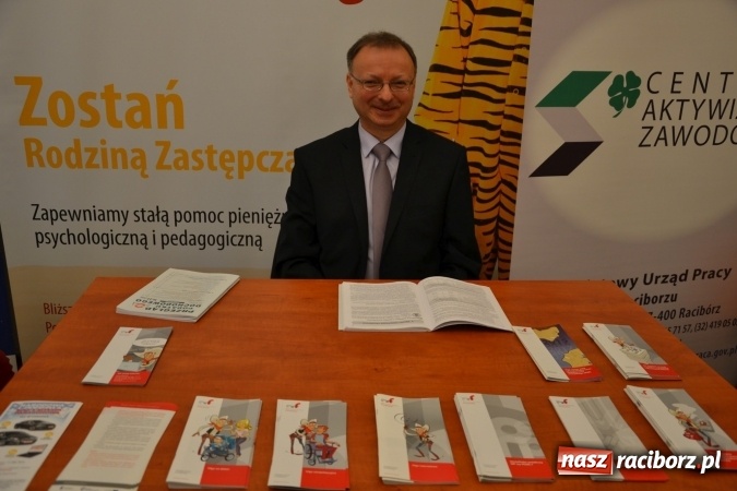 Zdjęcie w galerii na portalu naszraciborz.pl: Jak założyć działalność gospodarczą w miejscu zamieszkania? Ostatni dzień Światowego Tygodnia Przedsiębiorczości na raciborskim zamku  wiadomości z regionu