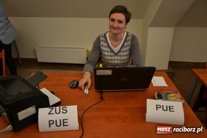 Zdjęcie w galerii na portalu naszraciborz.pl: Jak założyć działalność gospodarczą w miejscu zamieszkania? Ostatni dzień Światowego Tygodnia Przedsiębiorczości na raciborskim zamku  wiadomości z regionu