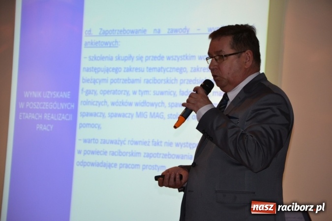 Zdjęcie w galerii na portalu naszraciborz.pl: Jak założyć działalność gospodarczą w miejscu zamieszkania? Ostatni dzień Światowego Tygodnia Przedsiębiorczości na raciborskim zamku  wiadomości z regionu