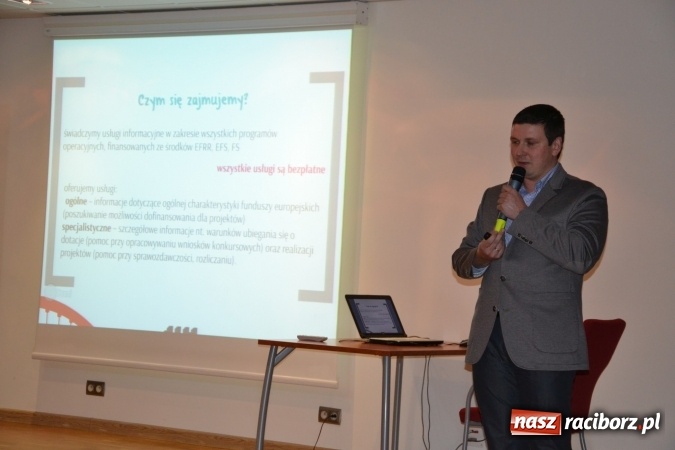 Zdjęcie w galerii na portalu naszraciborz.pl: Jak założyć działalność gospodarczą w miejscu zamieszkania? Ostatni dzień Światowego Tygodnia Przedsiębiorczości na raciborskim zamku  wiadomości z regionu