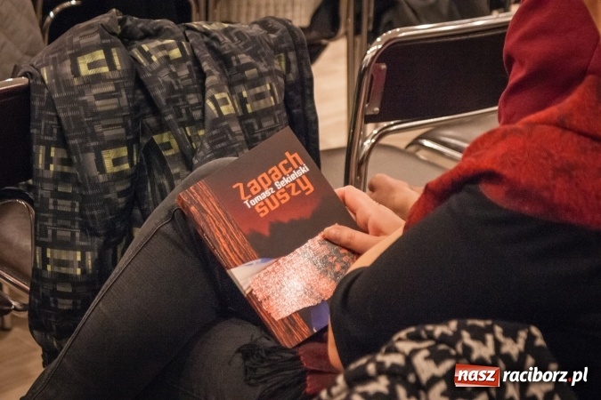 Zdjęcie w galerii na portalu naszraciborz.pl: Tomasz Sekielski: Nie dam sobie przypiąć politycznej łatki. Spotkanie z czytelnikami w Raciborzu wiadomości z regionu