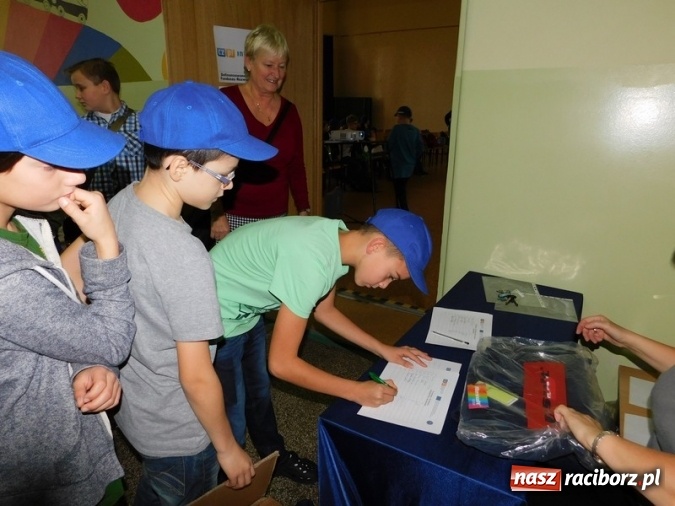 Zdjęcie w galerii na portalu naszraciborz.pl: Ekologiczne spotkanie polsko-czeskie w SP 4  wiadomości z regionu