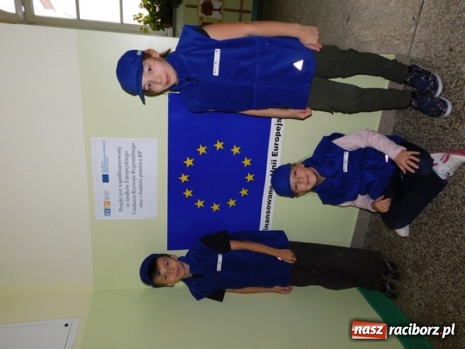 Zdjęcie w galerii na portalu naszraciborz.pl: Ekologiczne spotkanie polsko-czeskie w SP 4  wiadomości z regionu