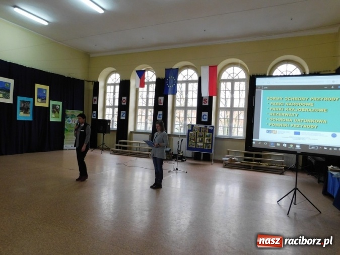 Zdjęcie w galerii na portalu naszraciborz.pl: Ekologiczne spotkanie polsko-czeskie w SP 4  wiadomości z regionu