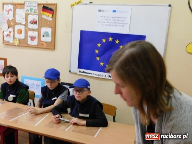 Zdjęcie w galerii na portalu naszraciborz.pl: Ekologiczne spotkanie polsko-czeskie w SP 4  wiadomości z regionu