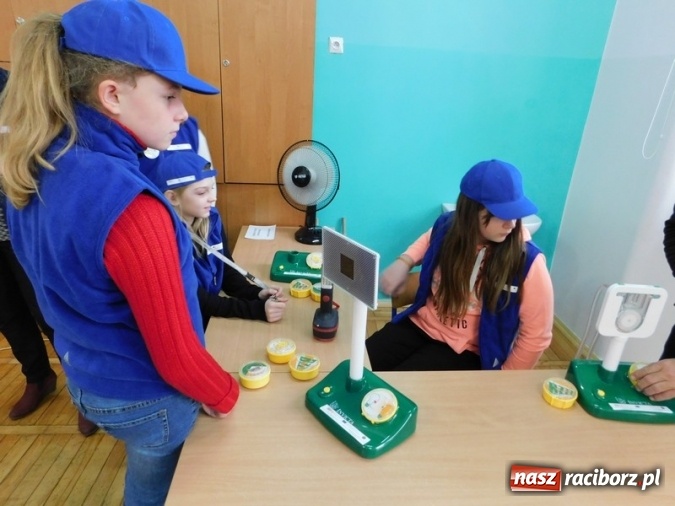 Zdjęcie w galerii na portalu naszraciborz.pl: Ekologiczne spotkanie polsko-czeskie w SP 4  wiadomości z regionu