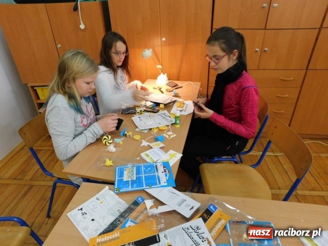 Zdjęcie w galerii na portalu naszraciborz.pl: Ekologiczne spotkanie polsko-czeskie w SP 4  wiadomości z regionu