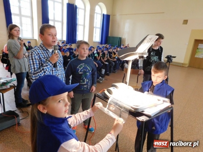 Zdjęcie w galerii na portalu naszraciborz.pl: Ekologiczne spotkanie polsko-czeskie w SP 4  wiadomości z regionu