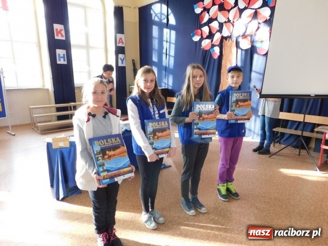 Zdjęcie w galerii na portalu naszraciborz.pl: Ekologiczne spotkanie polsko-czeskie w SP 4  wiadomości z regionu