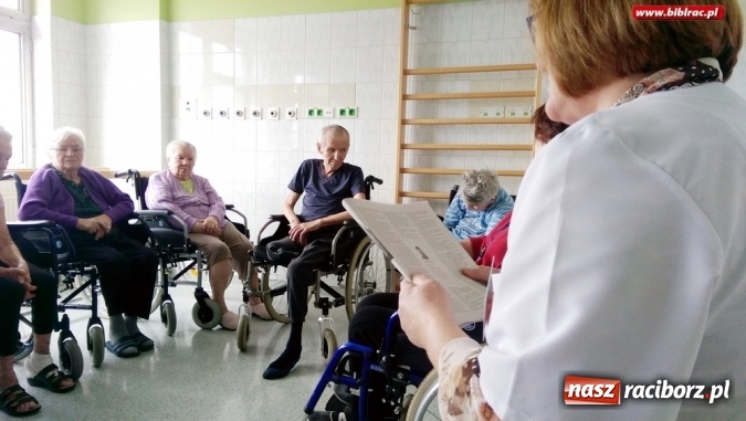 Zdjęcie w galerii na portalu naszraciborz.pl: Terapia książką w raciborskim szpitalu  wiadomości z regionu