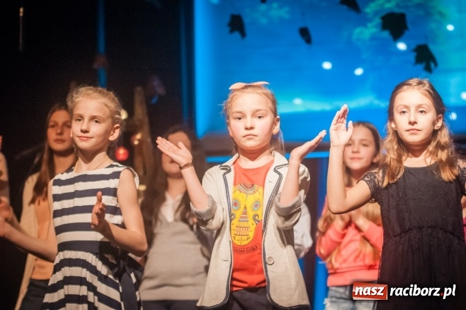 Zdjęcie w galerii na portalu naszraciborz.pl: Jesienne Granie z zespołem Miraż wiadomości z regionu