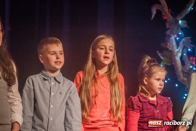 Zdjęcie w galerii na portalu naszraciborz.pl: Jesienne Granie z zespołem Miraż wiadomości z regionu