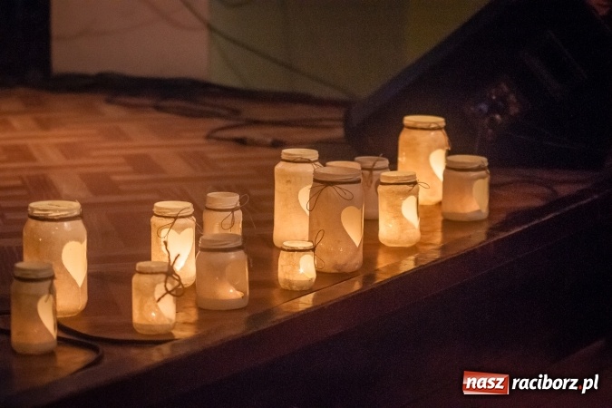 Zdjęcie w galerii na portalu naszraciborz.pl: Jesienne Granie z zespołem Miraż wiadomości z regionu