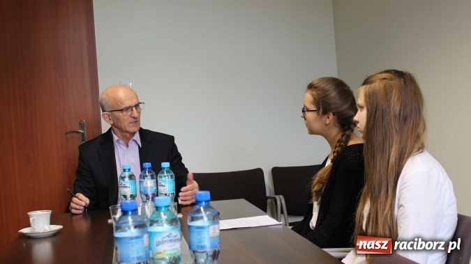 Zdjęcie w galerii na portalu naszraciborz.pl: Nasze Radio - zbliża się finał projektu ZSO w Chałupkach  wiadomości z regionu