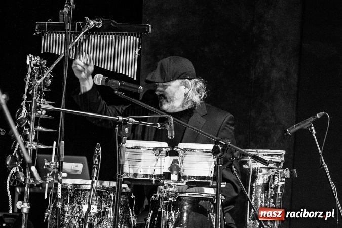 Zdjęcie w galerii na portalu naszraciborz.pl: Władysław Mołdrzyk z nagrodą animatora kultury. Hanna Banaszak na finał Palm Jazz wiadomości z regionu