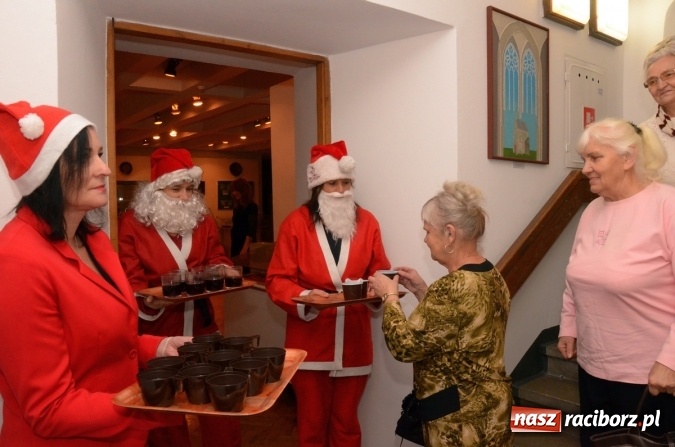 Zdjęcie w galerii na portalu naszraciborz.pl: Gdzie jest święty Mikołaj? Nowa wystawa od wczoraj w raciborskim Muzeum wiadomości z regionu