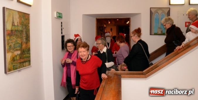 Zdjęcie w galerii na portalu naszraciborz.pl: Gdzie jest święty Mikołaj? Nowa wystawa od wczoraj w raciborskim Muzeum wiadomości z regionu