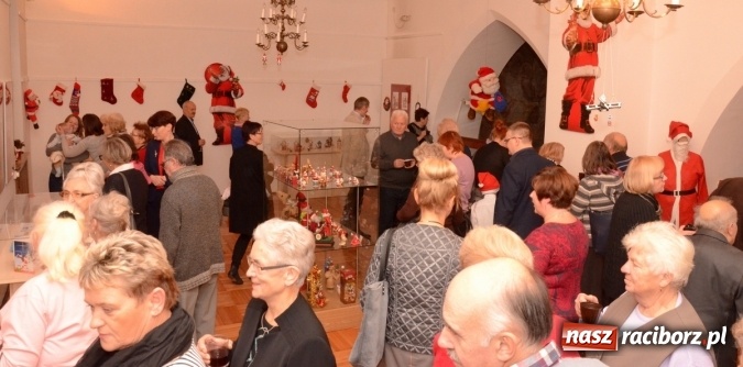 Zdjęcie w galerii na portalu naszraciborz.pl: Gdzie jest święty Mikołaj? Nowa wystawa od wczoraj w raciborskim Muzeum wiadomości z regionu
