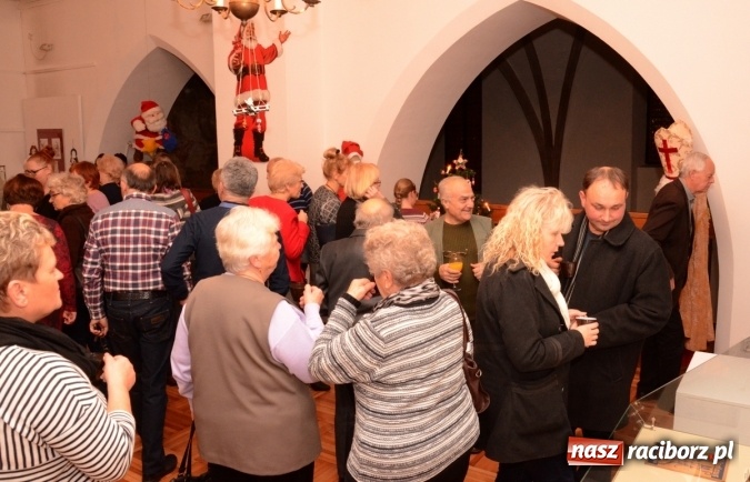 Zdjęcie w galerii na portalu naszraciborz.pl: Gdzie jest święty Mikołaj? Nowa wystawa od wczoraj w raciborskim Muzeum wiadomości z regionu