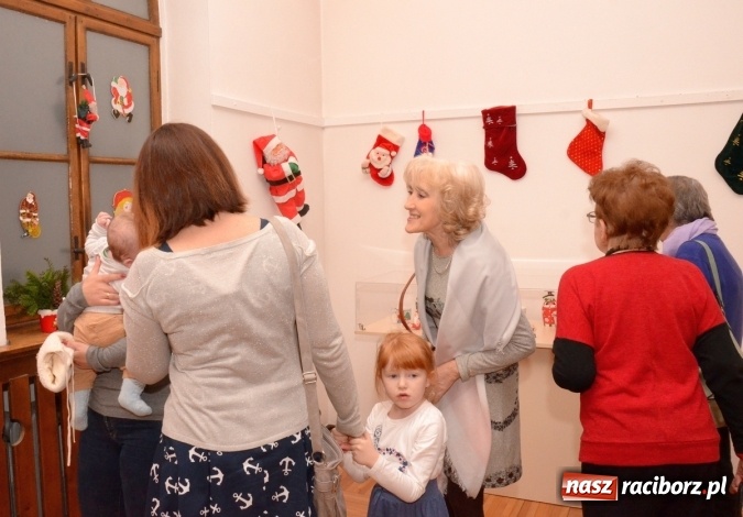 Zdjęcie w galerii na portalu naszraciborz.pl: Gdzie jest święty Mikołaj? Nowa wystawa od wczoraj w raciborskim Muzeum wiadomości z regionu