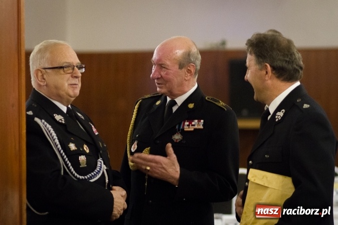 Zdjęcie w galerii na portalu naszraciborz.pl: XXI wiek i XXI spotkanie druhów weteranów ziemi raciborskiej  wiadomości z regionu