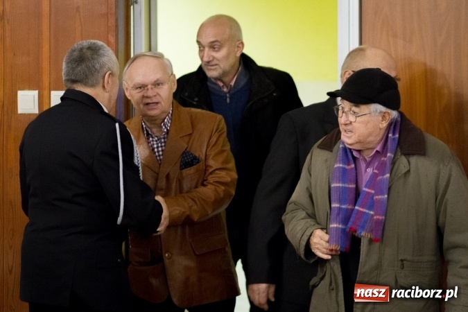 Zdjęcie w galerii na portalu naszraciborz.pl: XXI wiek i XXI spotkanie druhów weteranów ziemi raciborskiej  wiadomości z regionu