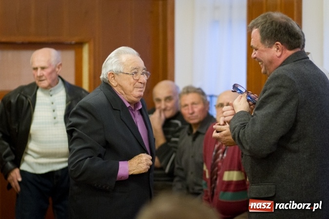 Zdjęcie w galerii na portalu naszraciborz.pl: XXI wiek i XXI spotkanie druhów weteranów ziemi raciborskiej  wiadomości z regionu