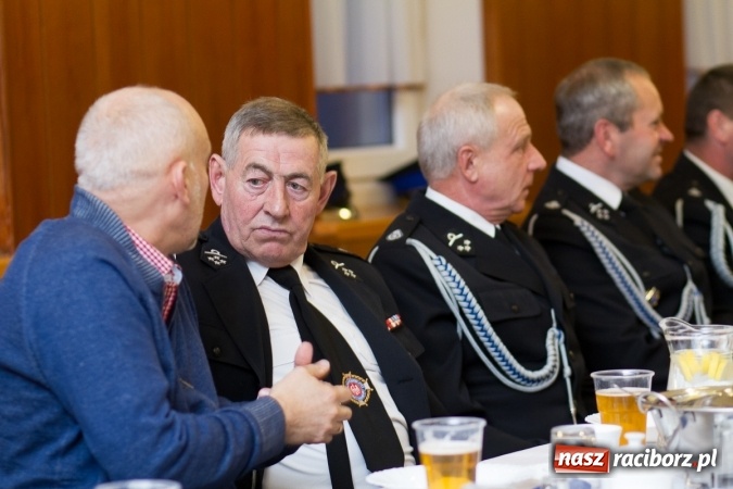 Zdjęcie w galerii na portalu naszraciborz.pl: XXI wiek i XXI spotkanie druhów weteranów ziemi raciborskiej  wiadomości z regionu