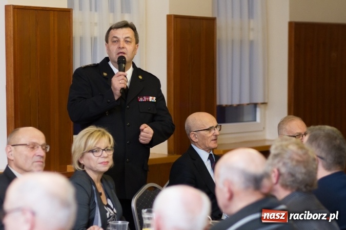 Zdjęcie w galerii na portalu naszraciborz.pl: XXI wiek i XXI spotkanie druhów weteranów ziemi raciborskiej  wiadomości z regionu