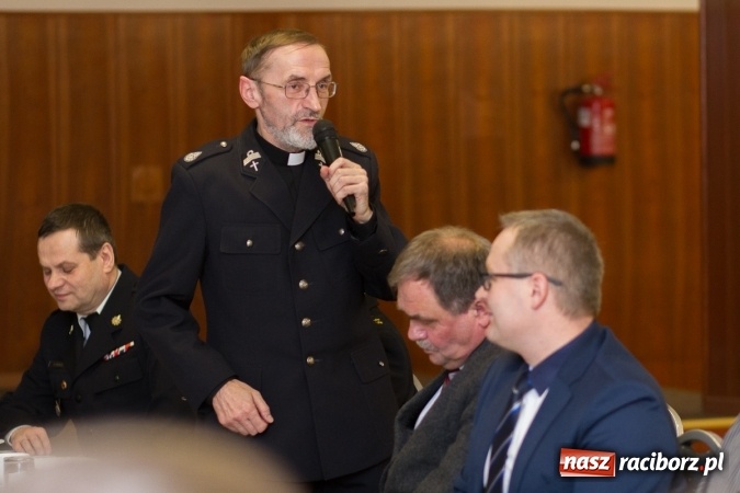 Zdjęcie w galerii na portalu naszraciborz.pl: XXI wiek i XXI spotkanie druhów weteranów ziemi raciborskiej  wiadomości z regionu