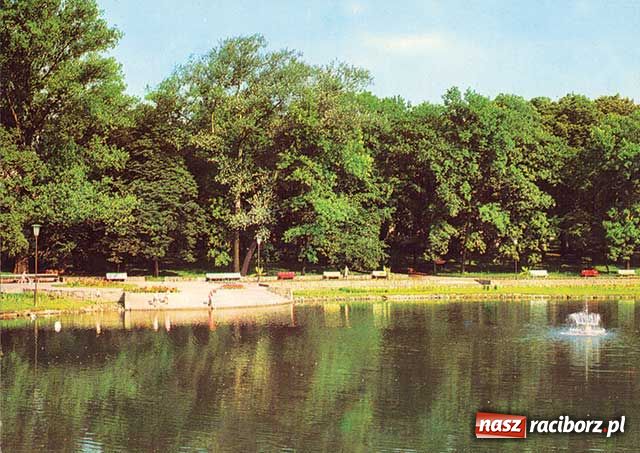 Zdjęcie w galerii na portalu naszraciborz.pl: Niezbędnik czasu PRL-u wiadomości z regionu