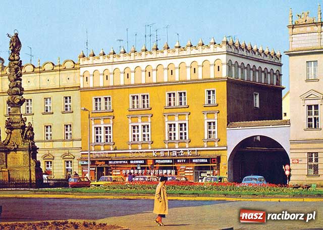 Zdjęcie w galerii na portalu naszraciborz.pl: Niezbędnik czasu PRL-u wiadomości z regionu