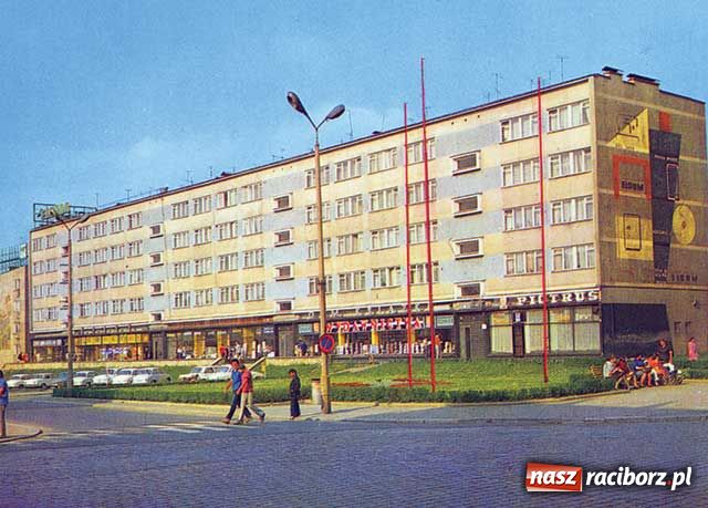 Zdjęcie w galerii na portalu naszraciborz.pl: Niezbędnik czasu PRL-u wiadomości z regionu