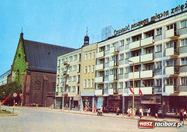 Zdjęcie w galerii na portalu naszraciborz.pl: Niezbędnik czasu PRL-u wiadomości z regionu