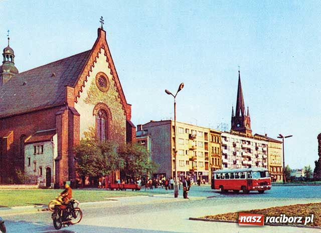 Zdjęcie w galerii na portalu naszraciborz.pl: Niezbędnik czasu PRL-u wiadomości z regionu