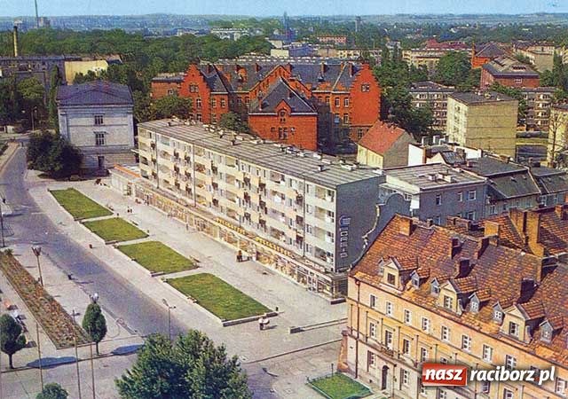 Zdjęcie w galerii na portalu naszraciborz.pl: Niezbędnik czasu PRL-u wiadomości z regionu