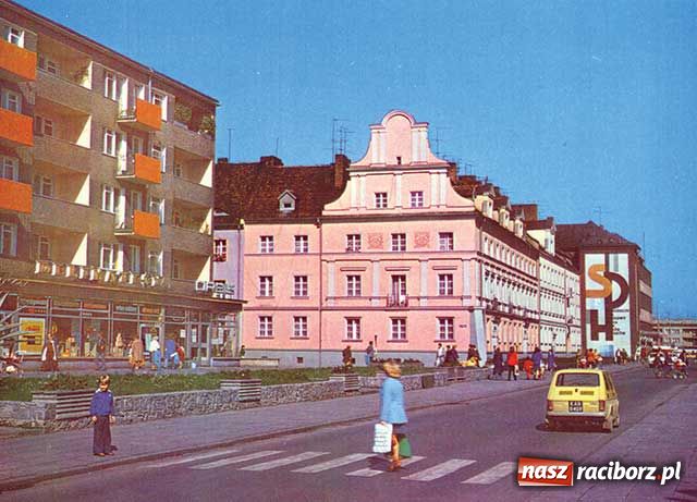 Zdjęcie w galerii na portalu naszraciborz.pl: Niezbędnik czasu PRL-u wiadomości z regionu