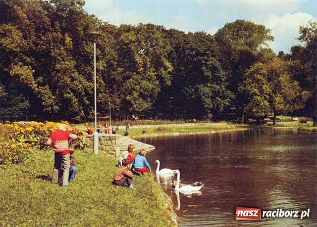 Zdjęcie w galerii na portalu naszraciborz.pl: Niezbędnik czasu PRL-u wiadomości z regionu