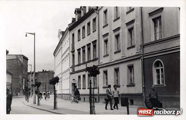 Zdjęcie w galerii na portalu naszraciborz.pl: Niezbędnik czasu PRL-u wiadomości z regionu